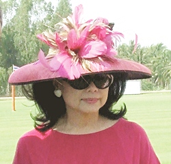 The ‘best hat’ award went to Lee Puenboonpra