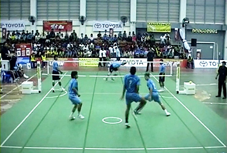 Teams compete in the Vigo Takraw 2011 tournament at Pattaya School No. 7 on Feb. 24.