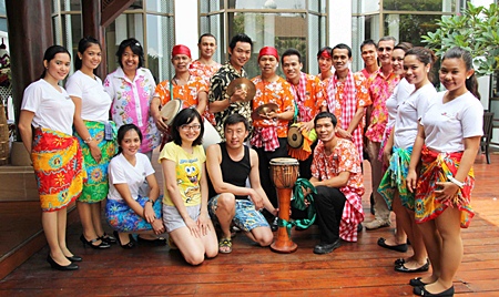 Management and staff of the Pullman Pattaya Aisawan management held the ancient Thai Lanna ‘Rod nam dam hua’ ceremony for Serge Rigodin, Operations Manager of Pullman Pattaya Aisawan, Sitthiporn Hanyanunt owner of the Malaysia Hotel and other senior management. After the ceremonies everyone enjoyed the festive Songkran festivities at the Beach Club which brought joy and happiness to all.