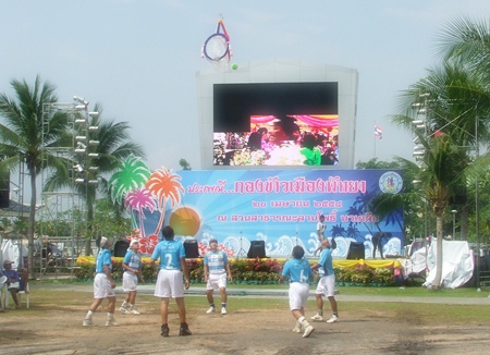 Athletes compete in the hoop takraw competition.