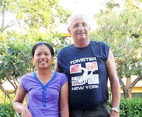 Marseille air traffic controller Yves Bosset and his wife Pranee have returned from France for their fifth year with the Jomtien Golf Society.