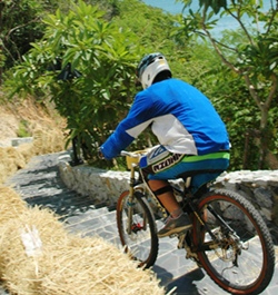 Head over to Pratamnak Hill in south Pattaya this weekend for the 2011 Pattaya Mountain Bike Challenge. 