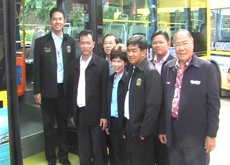 City hands over new buses for schoolchildren - Pattaya Mail
