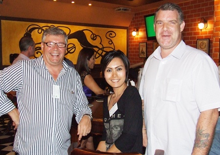 (l-r) Louis J. and Annda (4A Properties) are well protected by Joe Cox (Defence International Security Services).