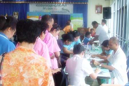Up to 200 members of the Pattaya Elderly Club are given free health checkups. 