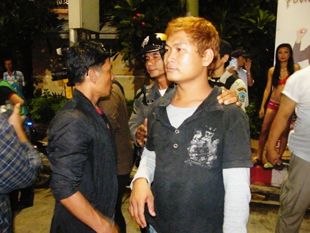 It’s almost guaranteed that Santi Wongwai, who attacked Pattaya’s top traffic cop, won’t look so smug after a couple hours behind bars.