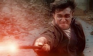 This screenshot shows Daniel Radcliffe in a scene from Harry Potter and the Deathly Hallows: Part 2. (Photo/Warner Bros.)