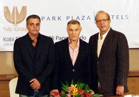 From left: Kobi Elbaz (CEO Tulip Group), Eli Papouchado (Chairman Park Plaza Hotels Group), and Boris Ivesha (CEO Park Plaza Hotels Group) address the assembled media and real estate representatives at a meeting held at the Centara Grand Mirage Beach Resort Pattaya on Tuesday, July 26 to announce the new Park Plaza Waterfront project. 