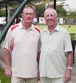 Monday’s A & B Flight winners: Fred Land & Tony Duthie. 