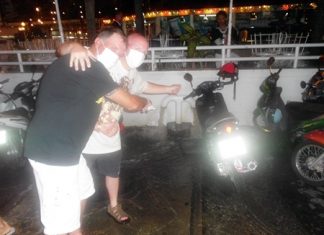 Tourists point to the putrid leaking pipes. It took two days for the city to respond to this environmental mini-catastrophe.