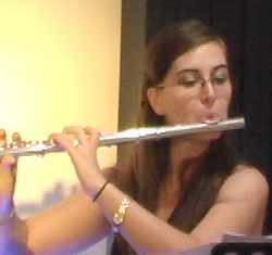 Alina Gabriela Suwannakoot on flute gave a great rendition of “The Swan”.