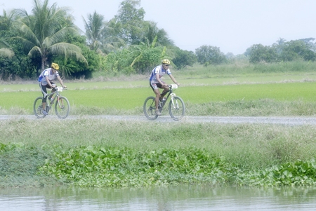 Sample the beautiful countryside around Bangkok in the Essilor Bangkok Eco Challenge Adventure Race 2011. 