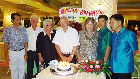 True to tradition, the management and staff of the Montien Hotel Pattaya held a birthday celebration for Per Krogh, a VIP guest of the hotel. Friends and family were also invited to the birthday candles blowing ceremony before taking delight in the delicious cake.
