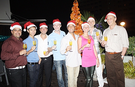 Michael Ganster, guru of dusit D2 hosted an Xmas dinner for a selected group of friends. Amongst the guests were (l-r) Tony Malhotra, deputy MD Pattaya Mail, Thongchat Chinnabut, Jacques Varet, director of F&B Mercure Hotel Pattaya, Alex Chakrabarti, GM of Mercure Hotel Pattaya, Cecilia Pitre, party manager Pullman Pattaya Aisawan, Dr. Frank Hofmann and Philippe Delaloye, GM of Cape Dara Resort. 