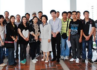 As part of the Tourism Authority of Thailand’s (TAT) rehabilitation program after the recent flood crisis and in promoting the country as one of the best places in Asia for travel and leisure, Panga Vathanakul, managing director and Vathanai Vathanakul, vice president of the Royal Cliff Hotels Group recently welcomed participants from different newspapers and travel magazines from Guangzhou and Hainan, China. The visitors were given a first-hand look to assure them that the situation in the country is rapidly returning to normal.