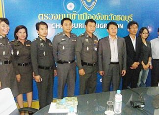 Korean Immigration officials (1st-4th right) meet with Chonburi Immigration officials in Jomtien.