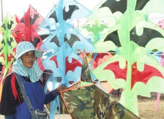 Saiyan Khanungthung invites everyone to come fly a kite during the strong December and January winds.