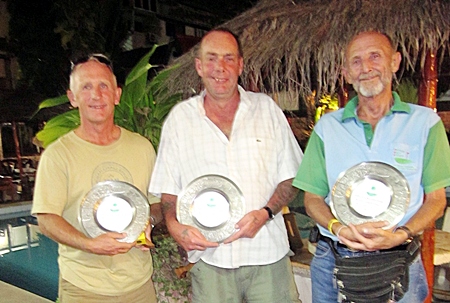 Plate winners: Barry Wellings, Alan Griffiths & Len Jones.