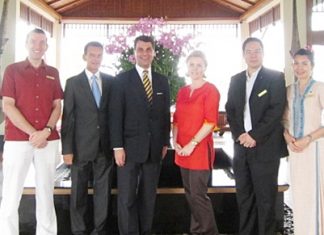 Michael Delargy (left), general manager of the Sheraton Pattaya Resort, welcomed H.E Dr. Johanas Peterlik, Ambassador of Austria to Thailand together with his wife Dr. Ria-Ursula on their visit to the resort recently. On hand to greet the VIP couple were Rudolf Hofer (2nd left), honorary consul of the Austrian Embassy in Pattaya and Prin Pathanatham (2nd right), director of sales and marketing of the hotel.