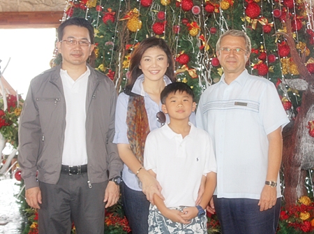 Prime Minister Yingluck Shinawatra, together with her husband Anusorn Amornchat and their son Supasek, escaped the hustle and bustle of the big city and spent a quiet new year weekend at the Centara Grand Mirage Beach Resort Pattaya where they were given VIP treatment by GM Andre Brulhart.