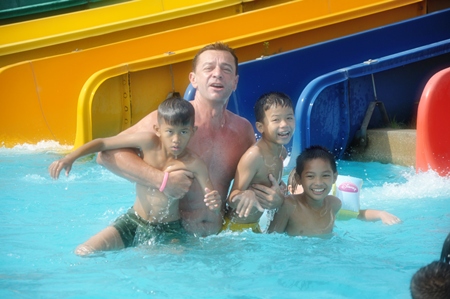 Nicolas and 3 new friends.