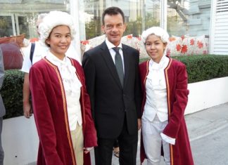 Austria’s Consul in Pattaya, Rudolf Hofer, represented Pattaya at the event.