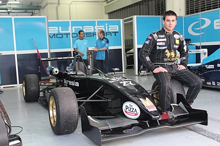 Sandy Stuvik with his Formula 3 car.