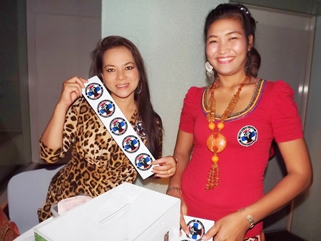 Orn and Nui hand out the obligatory Northern Soul stickers.