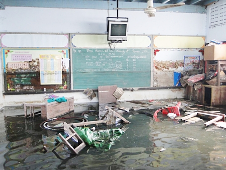 A before look at the same classroom.