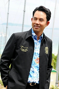 Mayor Itthiphol Kunplome has announced his intention to run for re-election in May. 
