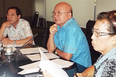 With only 3 weeks to go, the city, led by Deputy Mayor Wattana Chantanawaranon has begun plans for a traditional Songkran festival.