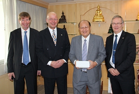(L to R) Jan Olav Aamlid, senior adviser to the Mint of Norway; Jan-Eirik Hansen, CEO of the Mint of Norway; Dr. Naris Chaiyasoot, Director General of the Treasure Department and Kjell Wessel, manager of sales and marketing of Mint of Norway.