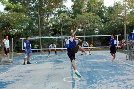 Sepak takraw will be one of the sports taught at the open Sports Clinic 2012.