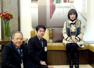 Chatchawal Supachayanont and Sukseree are seen with HRH Princess Ubolratana during her visit to the Dusit International booth at the 2012 ITB Berlin Convention.