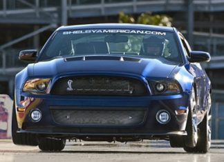 Wheel-standing Shelby 1000.