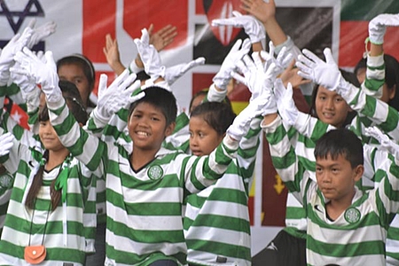 Thai Tim’s performing their catchy songs.