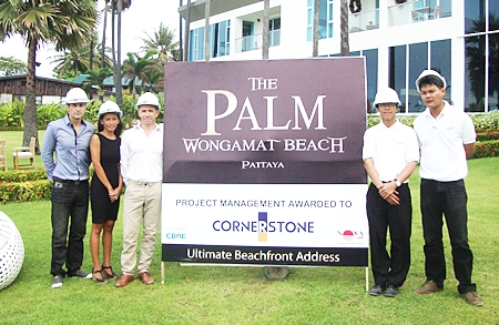 From left: The Palm developers Winston Gale, Sukanya Gale and Simon Swain meet with Cornerstone’s Surakit Somnustweechai (Project Manager) and Khun Songpon Monsree (Site Engineer).