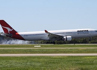 Qantas to operate biofuel flight Qantas Airbus A330.