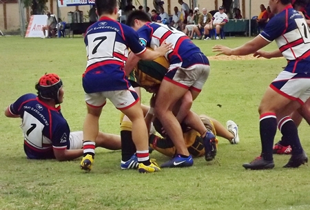 Thai Barbarians take on Southerners in the final. 