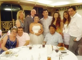 Family and friends joined Rainer and his bride Boonyanut to celebrate the happy occasion of their wedding at the Montien Hotel, Pattaya recently.