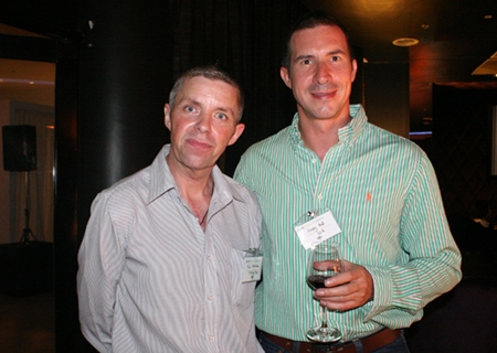 Paul Strachan (Pattaya Mail) and Andy Hall (CEA) have a pleasant chat.