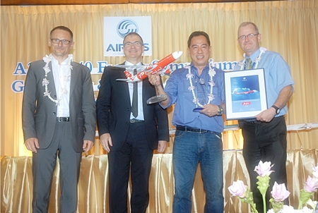 (L to R) Philippe Gourdon, Vice President of A330/A340 Program Customer Services, Philippe Mhun, Airbus Vice President Programs, Soo Hoo How Loon, AirAsia X Head of Maintenance, Laurie Alder, Airbus HO Customer Support Asia Pacific. 