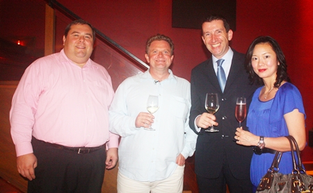 (L to R) Ross Edward Marks (vice president of Central Food Retail Co., Ltd.), Howard Ducan (export manager Canada, Asia, & Middle East for Peter Lehmann Wines Limited), Michael Delargy (general manager of Sheraton Pattaya Resort) and Caryn Delargy.
