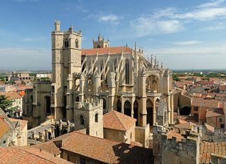 Narbonne Cathedral, Languedoc (Photo: Benh Lieu Song)