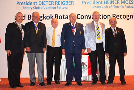 The new board members of the Rotary Club of Phoenix Pattaya.