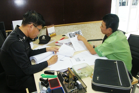 Mayor Itthiphol Kunplome’s attorney, Amnart Thiengthum, files a complaint with police. 