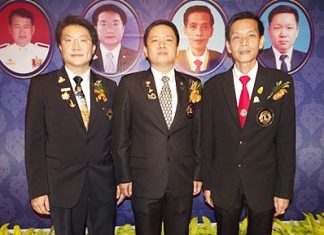 Congratulations to the new Lions presidents (L to R) Burin Chantharakkarnkha, Patcharanon Khanachotpon, and Badinzup Horontharanukul.
