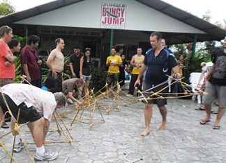Nearly 40 Thai and foreign staff divided into six teams to compete in a sequence of mental and physical challenges.