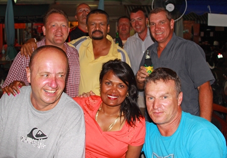 Nelly and pals after their round at Khao Kheow.