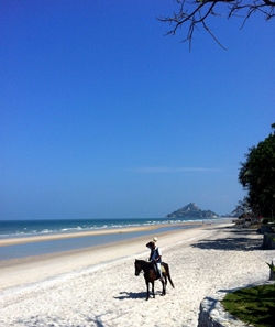 Hua Hin’s famous beach. (Photo by Andrew J Wood) 